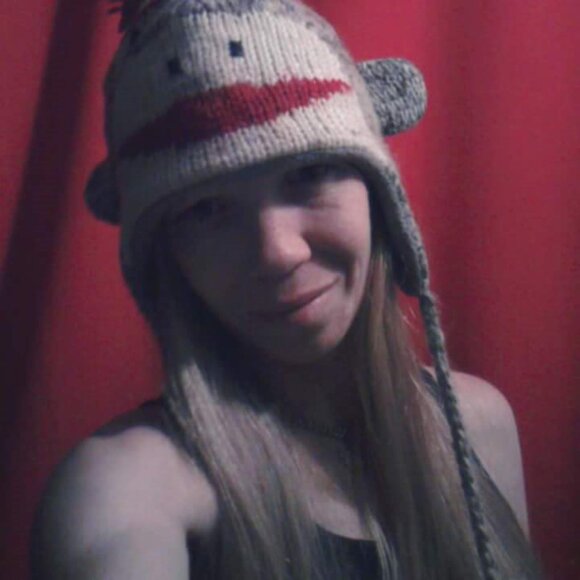 Meet your Posher, Misty - Picture 3 of 4